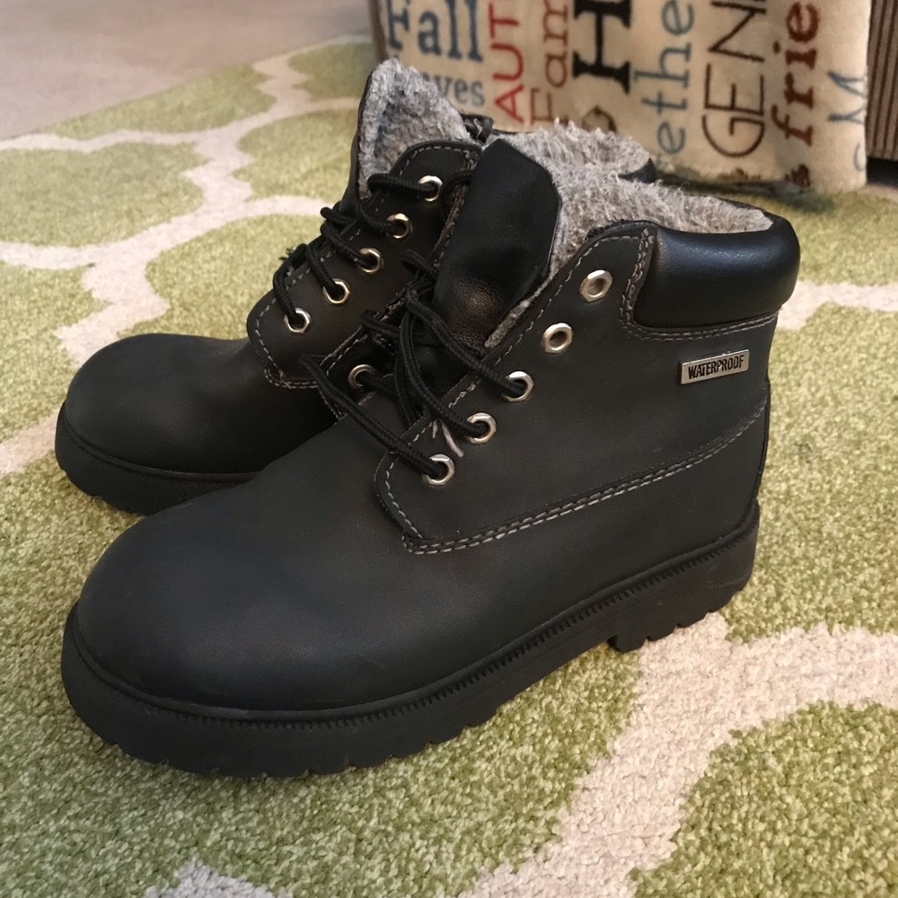 Waterproof Winter Boots ✨ Size 3Y